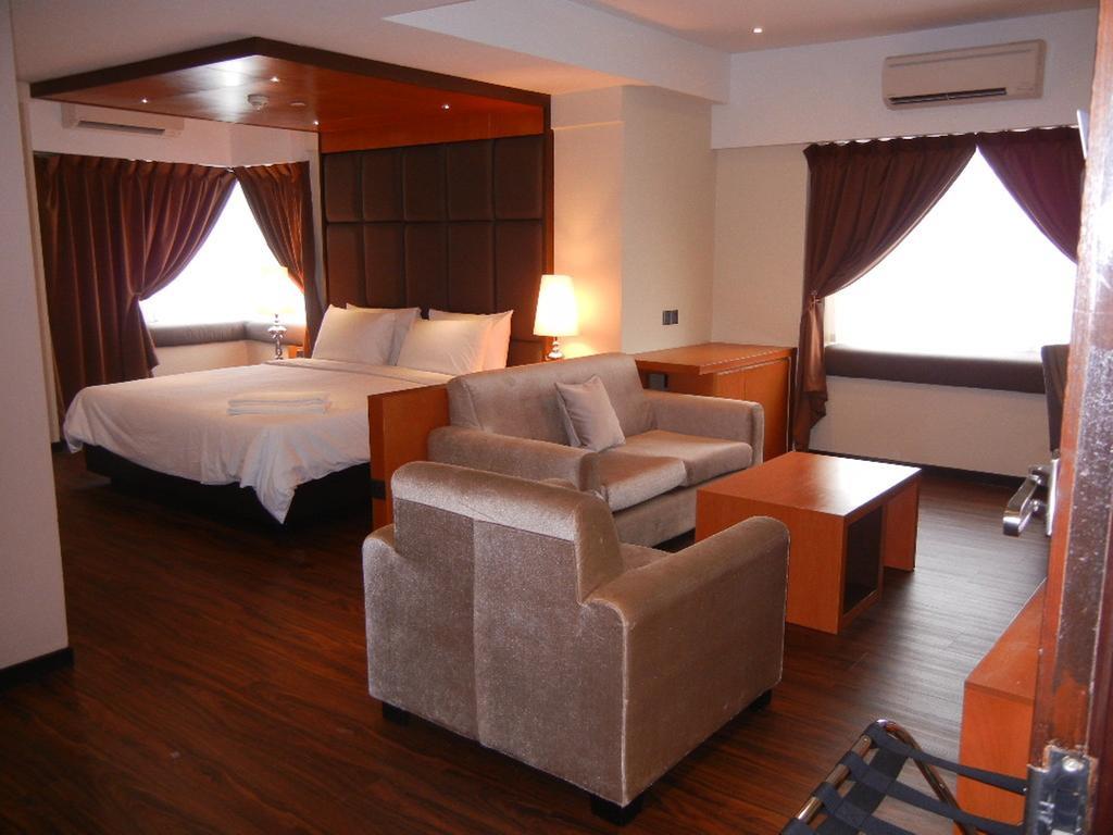 Hotel C'haya 3*