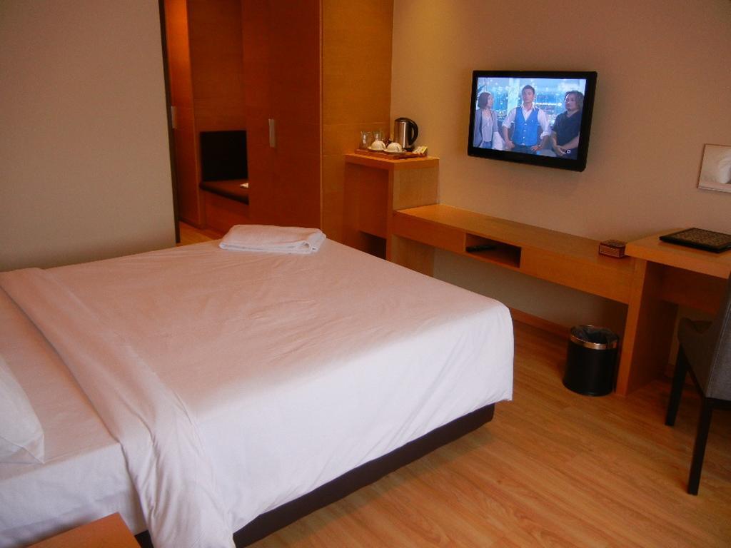 C'haya Hotel 3*