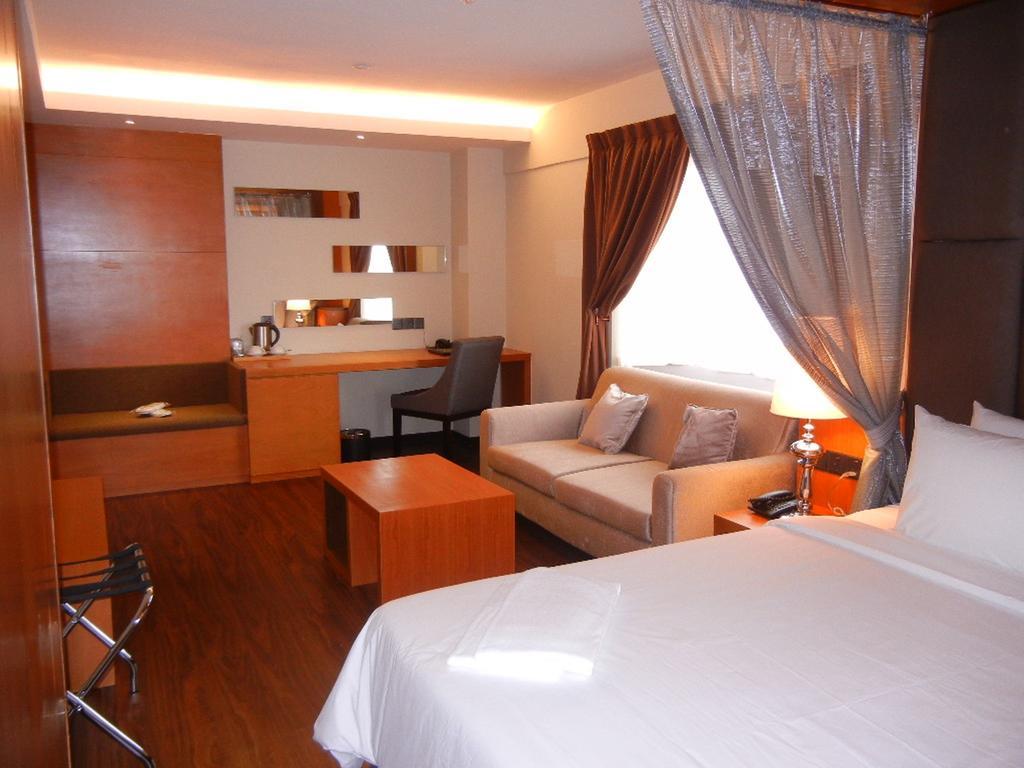C'haya Hotel Kota Kinabalu